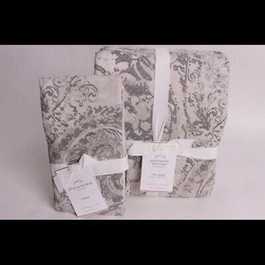 Pottery Barn king duvet 3 piece set